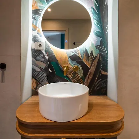 Nest By The Sea, Nilie Hospitality Mgmt 아파트 *