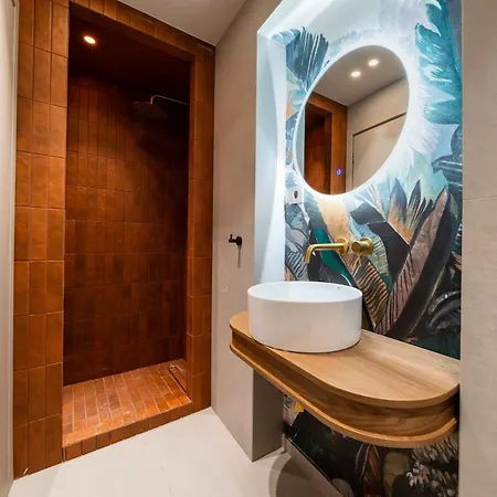 Nest By The Sea, Nilie Hospitality Mgmt Apartamento *